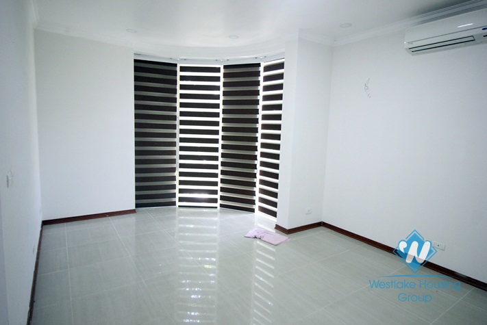Lovely and elegant riverside villa for rent in Ciputra, Tay Ho, Hanoi